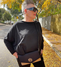 Load image into Gallery viewer, Black &amp; Sand Kate Clutch